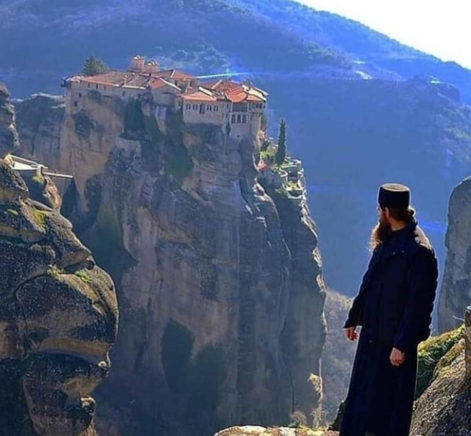 Meteora Mary's Mansion *